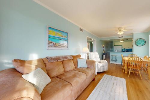 Gallery image of Island Beach & Racquet Club H 201- Pelican Crossing in Atlantic Beach