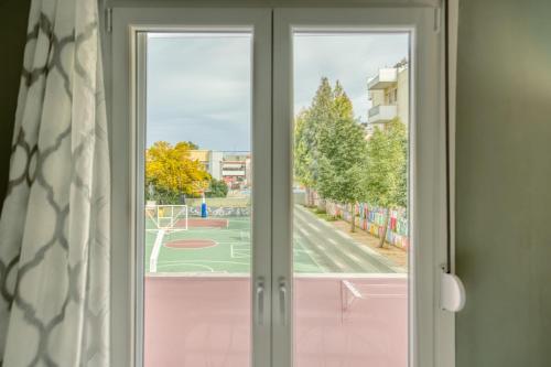 Tenis dan/atau kemudahan skuasy di MaDiNi apartment atau berdekatan