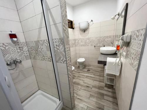 Bagno di Camere Dieci Maggio