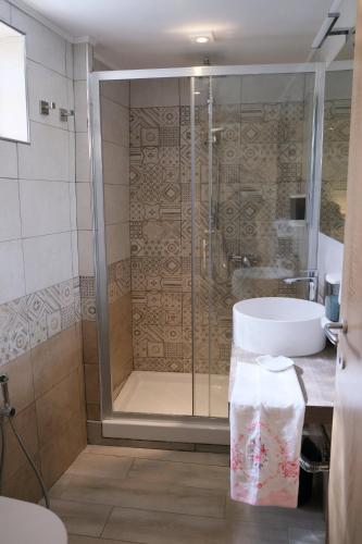 Bagno di Camere Dieci Maggio