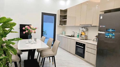 Кухня или мини-кухня в Rose house
