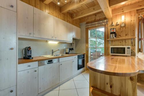 Chalet Orange