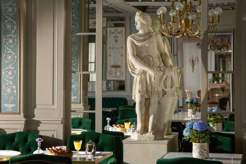 Hotel Du Quai Voltaire photo 22
