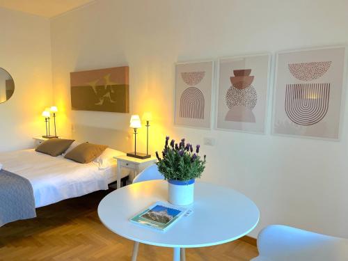 Delmirani's Book Apartments - Vatican View photo 182