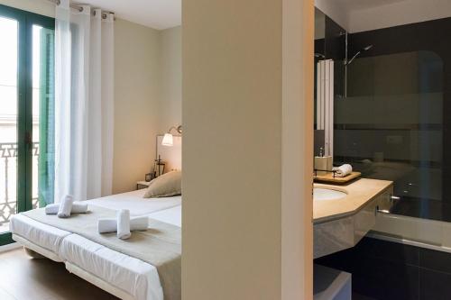 Gallery image of Four Petals Barcelona Boutique Apartments in Barcelona