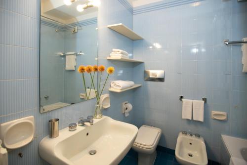 Delmirani's Book Apartments - Vatican View photo 38