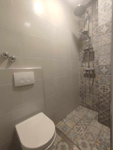 Koupelna v ubytování Oleander Apartment 2 in Pakoštane