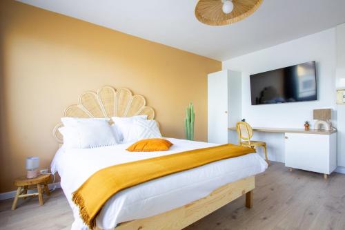 Postel nebo postele na pokoji v ubytování L'Arizona - 2 min de la Gare - Lit Queen Size