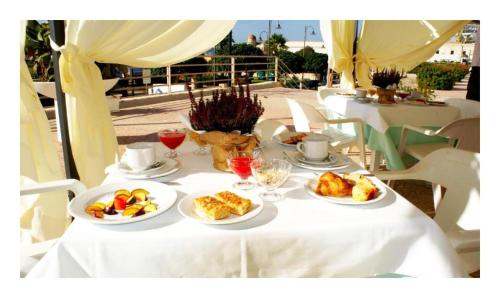 Mad på hotellet eller i nærheden