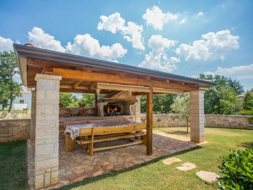 Holiday Home Villa Nevena by Interhome