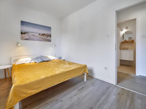 Apartment Lori by Interhome