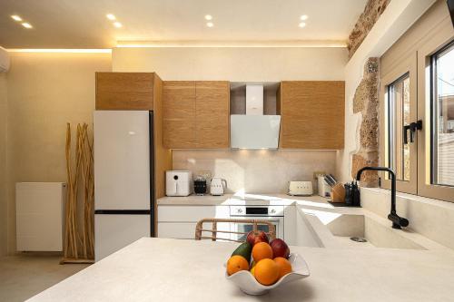 Φωτογραφία από το άλμπουμ του Pappous & Giagia Central Suites, By IdealStay Experience στα Μάλια