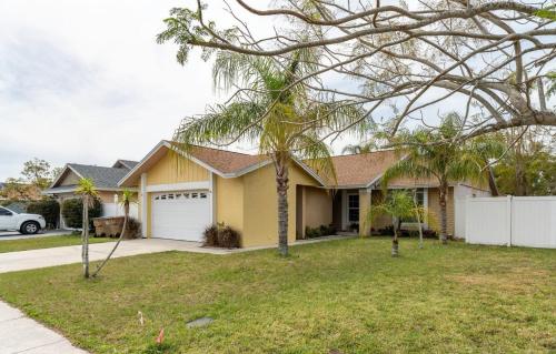 9 min to Disney Entrance-Peaceful Single Family House photo 7