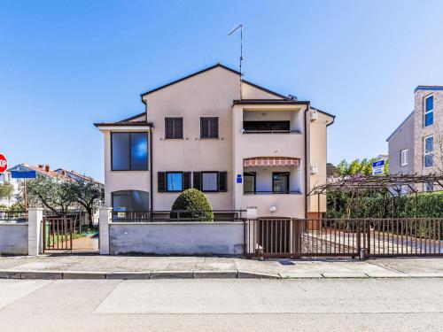 Apartment Zoki 1 by Interhome