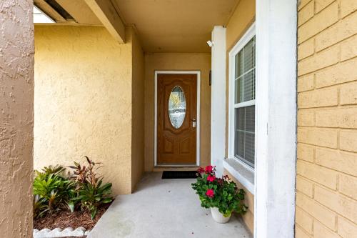 9 min to Disney Entrance-Peaceful Single Family House photo 16