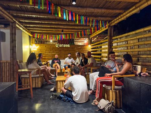 Επισκέπτες που μένουν στο Viajero Paracas Hostel