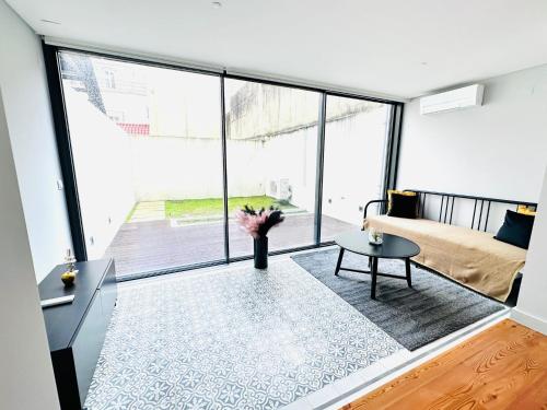The Eça de Queiroz House - NO CV D - Central One-Bedroom Apartment