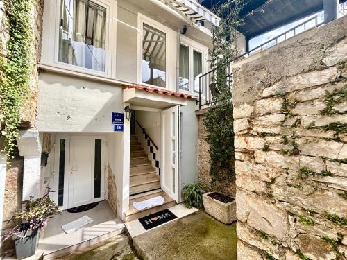 Pietra Storica Apartments