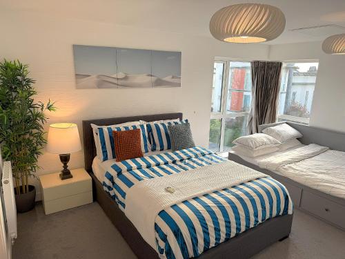 Luxury Rooms - Pick a Room - Free Parking & Kitchen Access, Near Etihad Stadium, The Coop Live & Piccadilly Station, Manchester photo 26