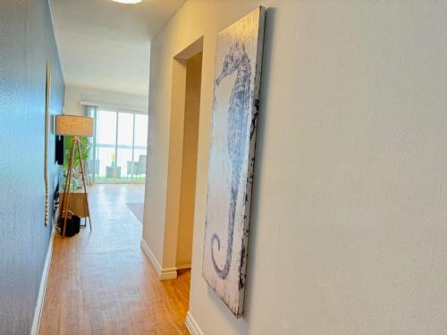 Φωτογραφία από το άλμπουμ του Oceanfront 1 Bed 1 Bath, Parking, Amazing View 132 σε Redondo Beach