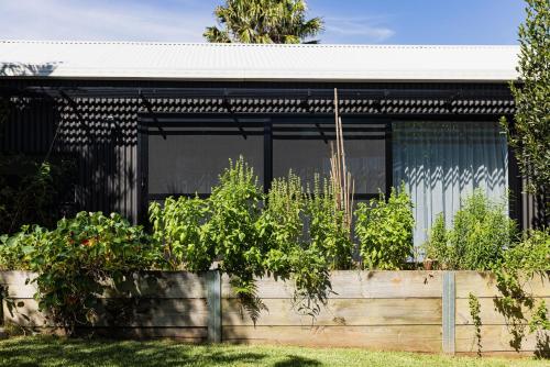 Ein Garten an der Unterkunft Ro-ana for 6, Gerringong