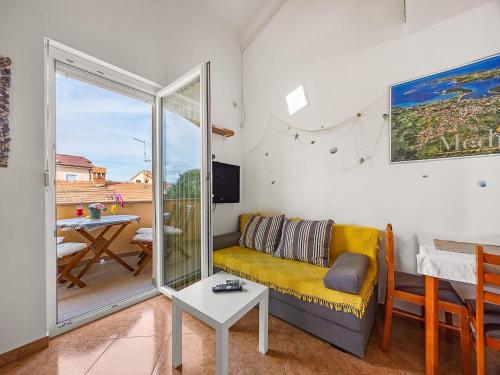 Studio with sea view from balcony