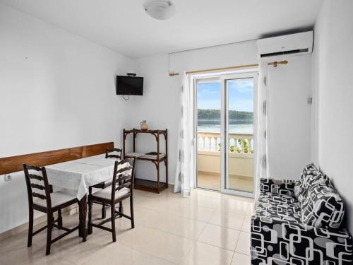 Coastal Comfort with Balcony