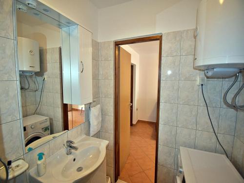 Apartment in Pula near Hidrobaza Beach