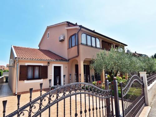 Apartment with terrace & lovely garden