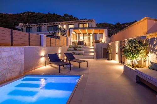 Villa Sofimar by the beach