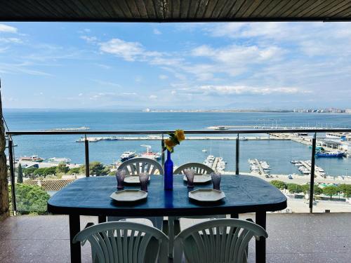 Amplio apartamento en Roses para 6 - ES-258-2