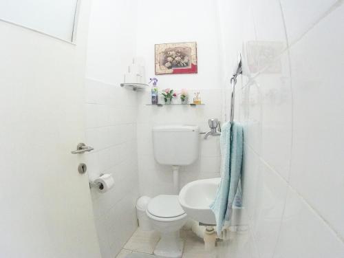 Ένα μπάνιο στο Dead Sea Yehuda Apartments