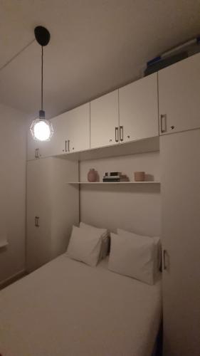 Charming Central Apartment To Rent