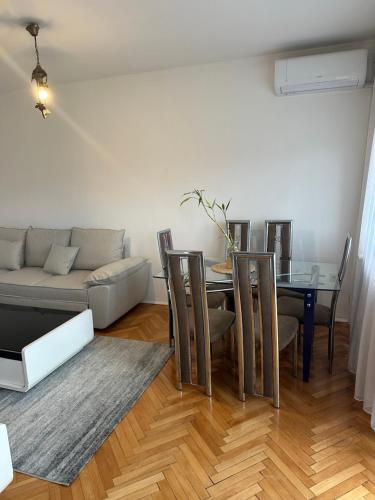 Posezení v ubytování Dielli Apartment