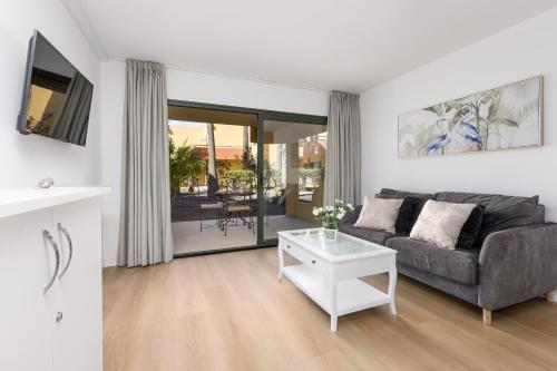Home2Book Pool & Tennis Court Cozy Apt, Corralejo