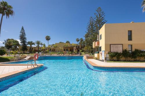 Home2Book Pool & Tennis Court Cozy Apt, Corralejo
