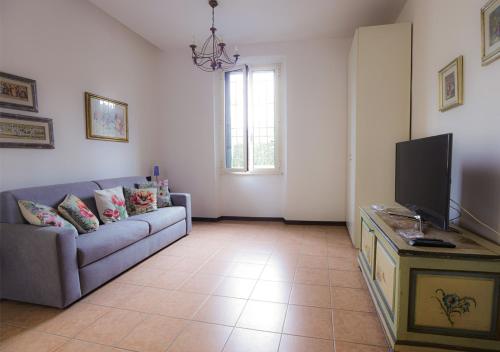 Casa Rebecca - Free ZTL, Easy Parking, Ground Floor & Direct Bus to Center