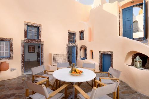Iviscos Traditional House