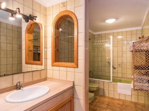 Ένα μπάνιο στο Villa MariaCanyamel By North Properties Mallorca