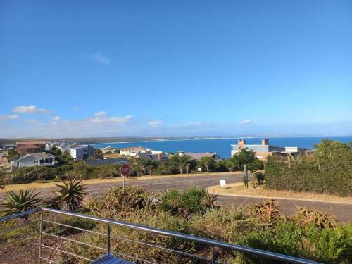 a view of the ocean from the balcony of a house at Oupa Gallie in Vleesbaai in Vleesbaai