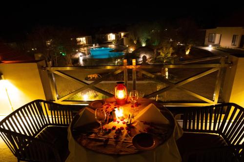 Kolam renang di atau dekat dengan Jawai Zinc Journey by The Fern