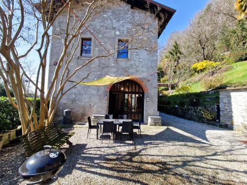 Foto The Gulf Sailor's Cottage - Lago Maggiore 1
