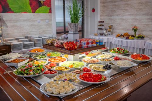 Jídlo v rezortu nebo okolí