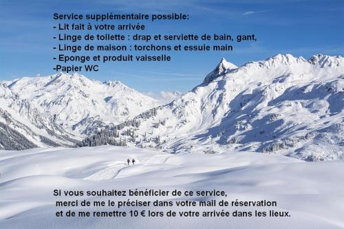a picture of a snow covered mountain at Appartement 30 m2 - 2 pers - Plein sud - 1er étage droite - Wifi Fibre gratuite - Sans ascenseur - Non fumeur - Pas d'accueil d'animaux - in Tarbes