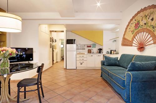 TrastevereHome - Secret Balcony, Heart of Trastevere