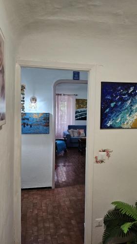 Μια τηλεόραση ή/και κέντρο ψυχαγωγίας στο La terrazza di Ameglia alta