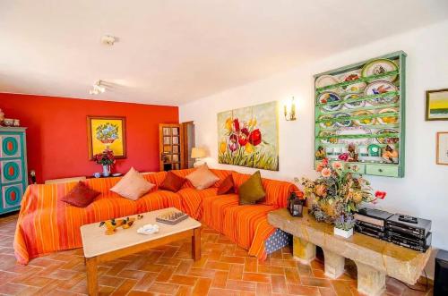 Elegant Villa in Loulé with Private Pool