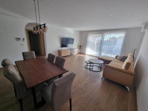 APARTMAN Alen
