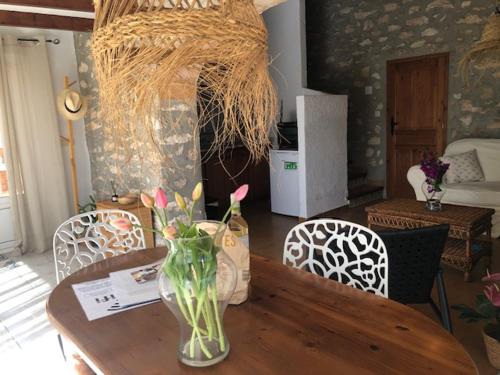 Χώρος καθιστικού στο Rustico Appartment 'Olta' in finca, see-and garden side