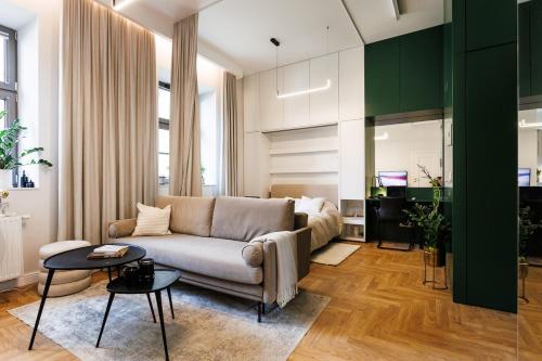 Emerald Green Apartament - homfi Collection